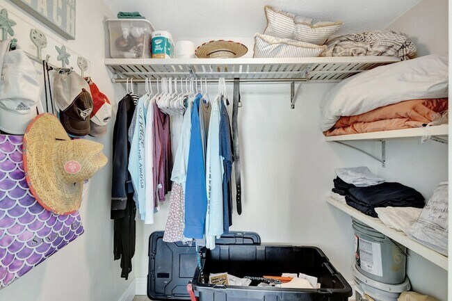 Building Photo - 9400 S Ocean Dr