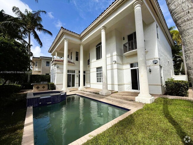 Building Photo - 996 Sanibel Dr