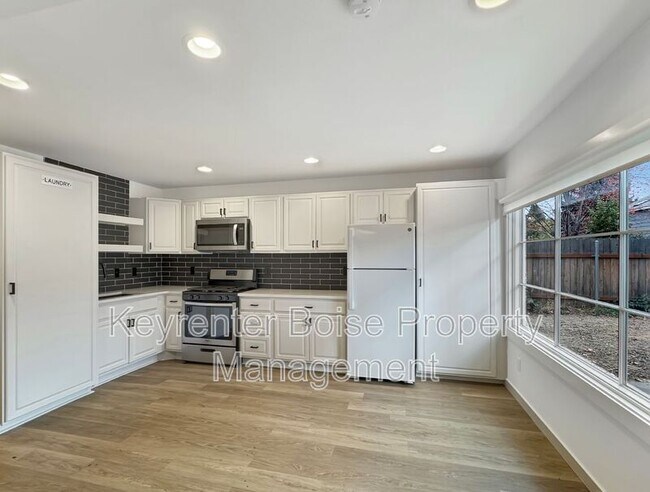 Building Photo - 1516 1/2 N 7th St