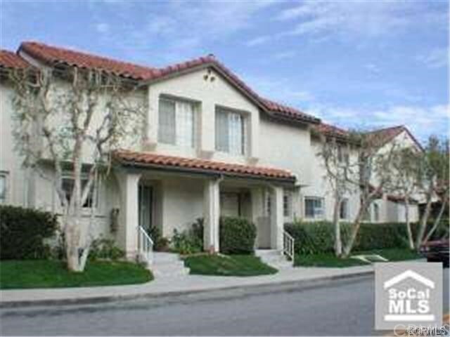 Building Photo - 26155 Sanz
