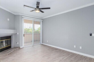 Building Photo - 3 bed remodeled  Old Town condo w/garage