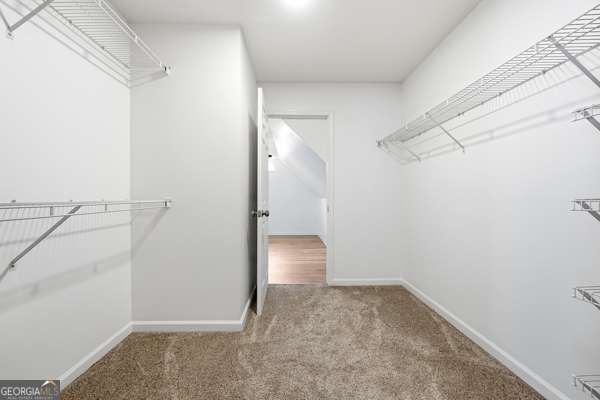 Building Photo - 4545 Parkview Walk Dr