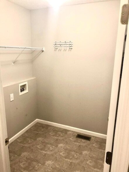 Building Photo - 2916 Abbey Knoll Dr