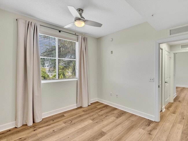 Building Photo - 1405 Renaissance Way