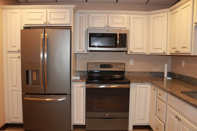 Building Photo - 255 Rte 80