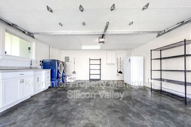 Building Photo - 1214 Park Heights Dr