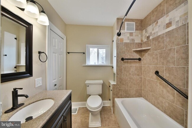 Building Photo - 6166 Mechanicsville Rd