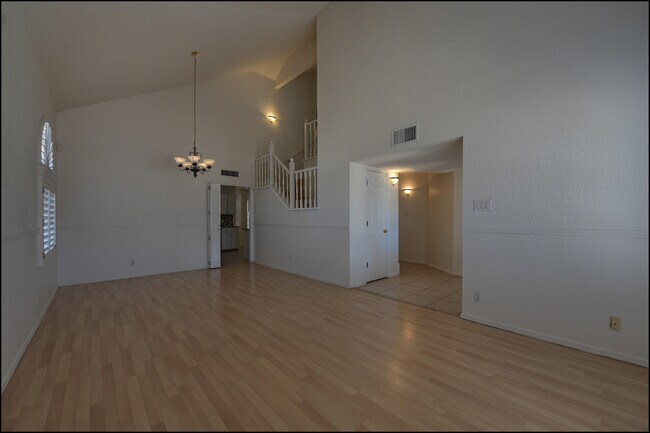 Building Photo - 1025 Jan Ellyn Ln