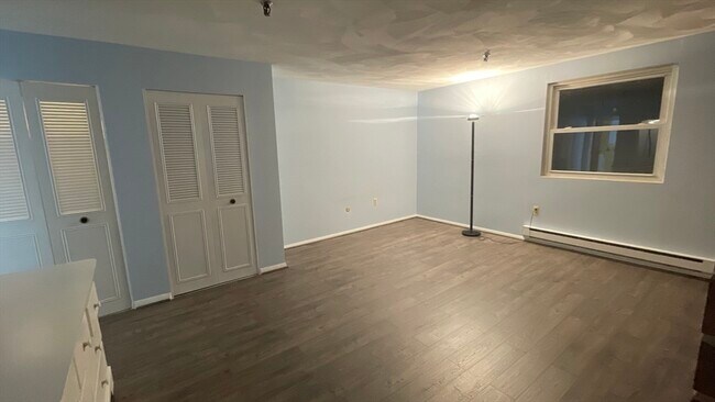 Building Photo - 115 W Squantum St