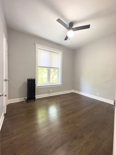 Building Photo - 1251 W Rosemont Ave