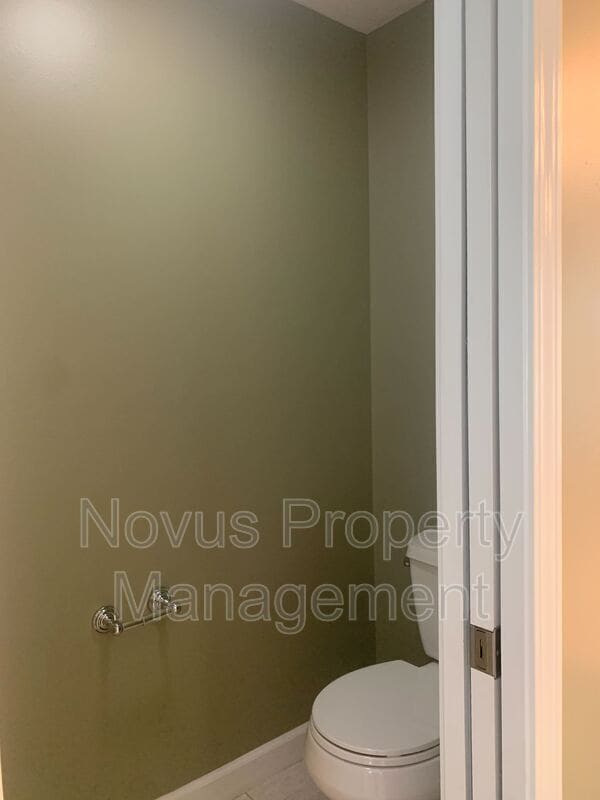 Building Photo - 119 Tullamore Trail