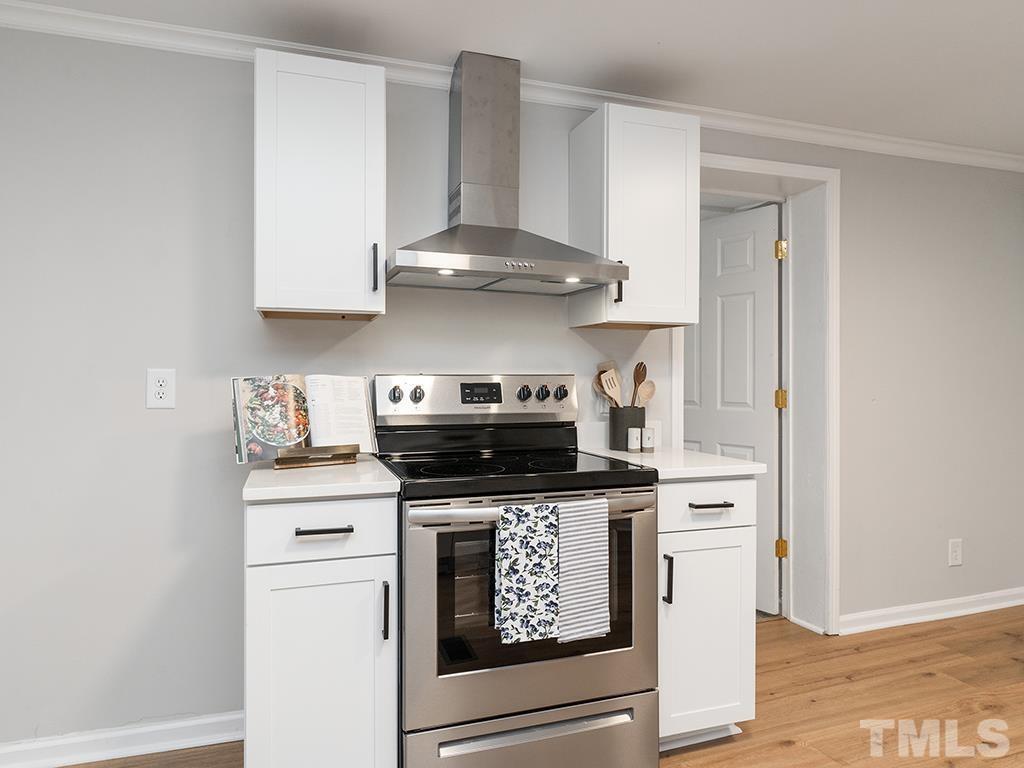 Building Photo - 234 Hatch St