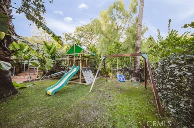 Building Photo - 2255 E Chevy Chase Dr