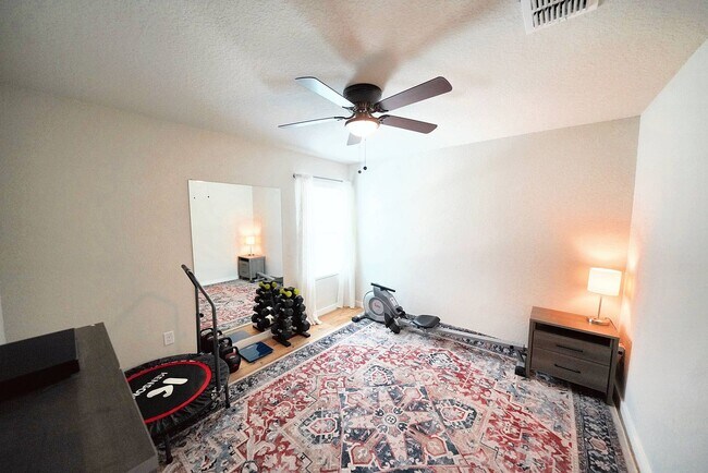 Building Photo - Upgraded Single-Story Home in the Desirable Vista Ridge Subdivision - Realtor Commission: $600