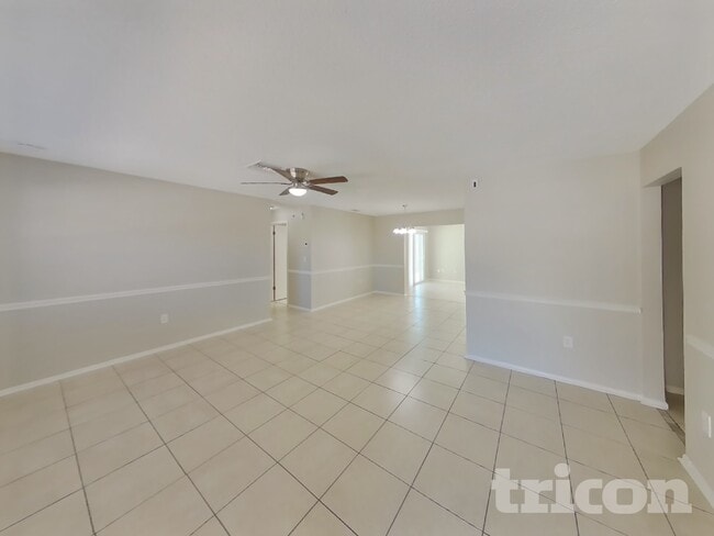 Building Photo - 6320 Moog Rd