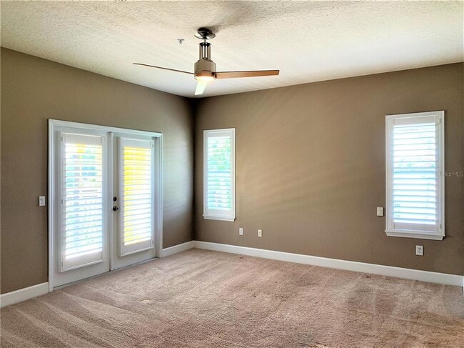 Building Photo - 601 Casabella Cir