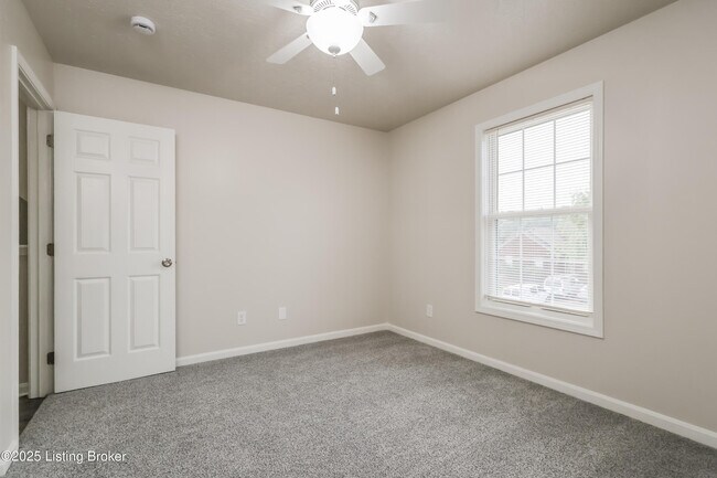 Building Photo - 308 Tex Ave