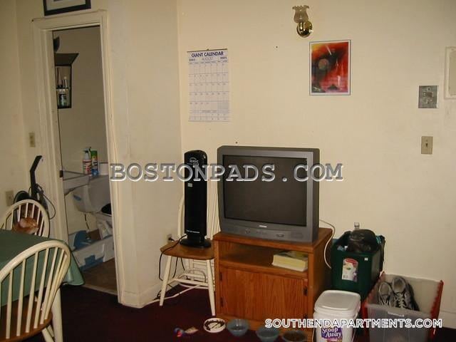 Building Photo - 461 Massachusetts Ave