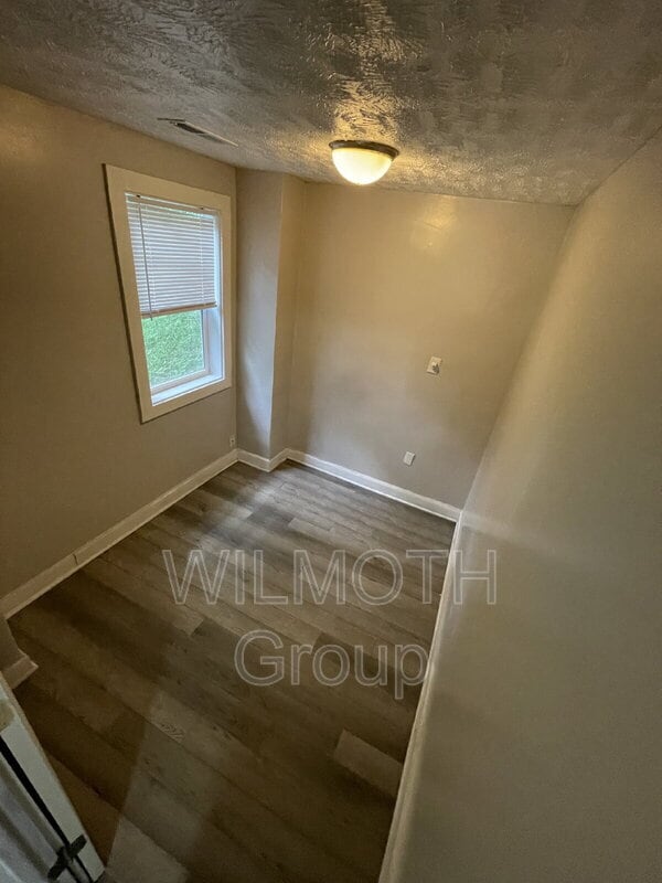 Building Photo - 2930 N Dearborn St