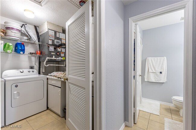 Building Photo - 420 Belina Dr