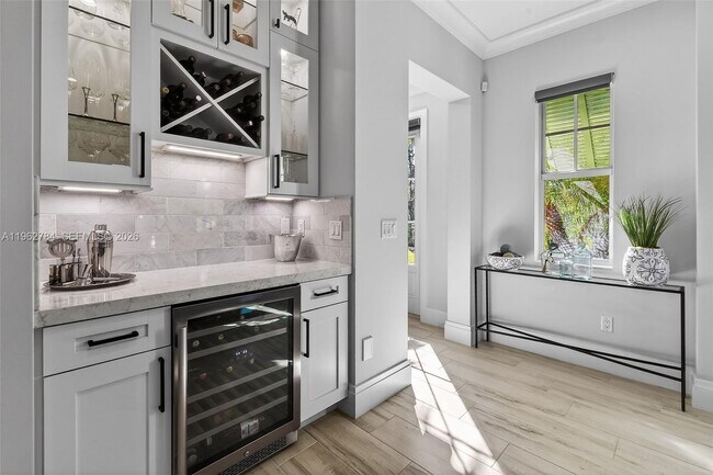 Building Photo - 620 Inlet Waters Cir