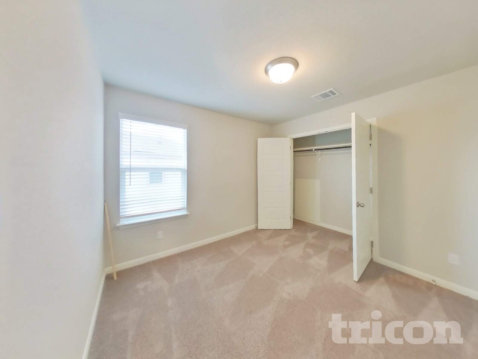 Building Photo - 5820 Zoey Wy