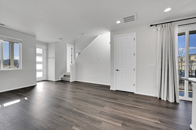 Building Photo - 5319 Spalding Pl