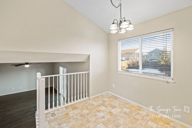 Building Photo - COUNTRYSIDE 3BD/2BA in FOUNTAIN - Security Deposit Waiver Available