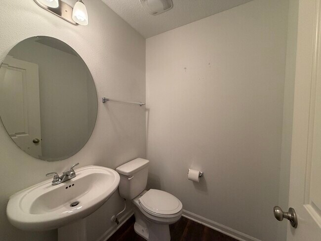 Building Photo - 150 80th St
