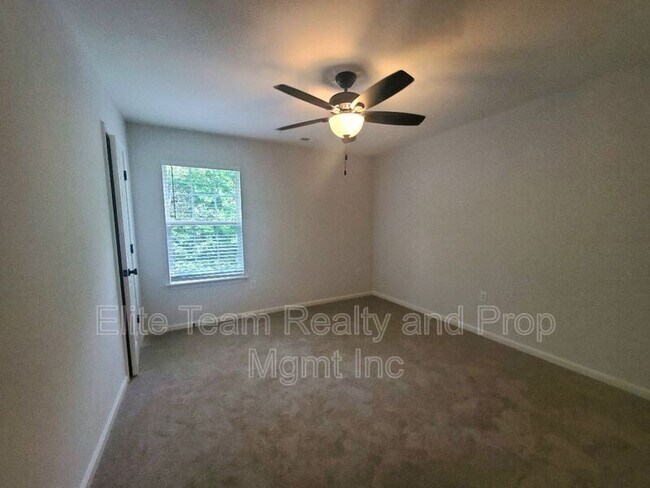 Building Photo - 5709 Kelden Walker Ln