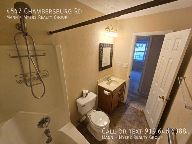 Building Photo - 4547 Chambersburg Rd