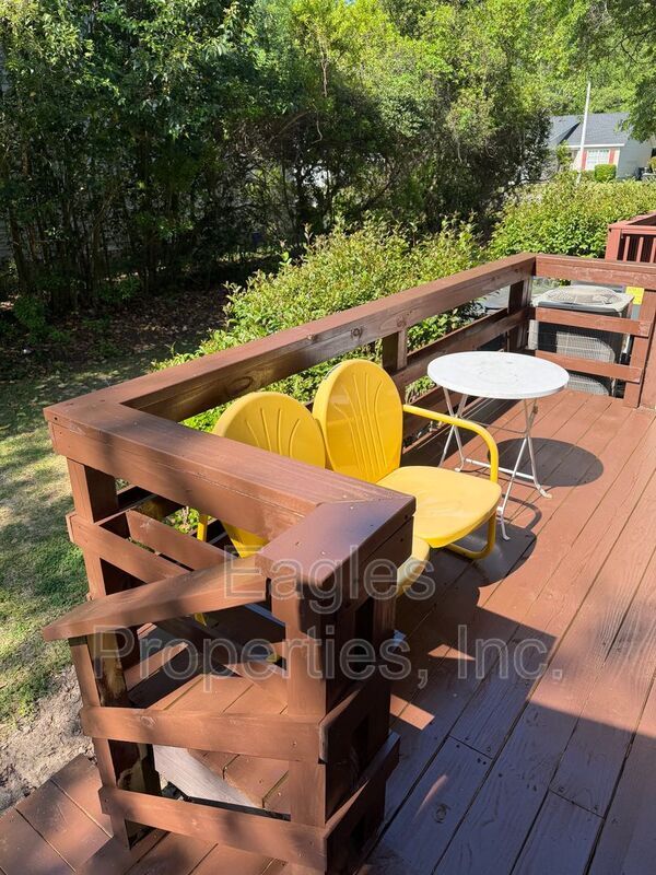 Building Photo - 1902 Harris St