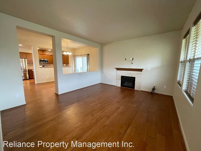Building Photo - 3 br, 2.5 bath House - 10533 NE Summer Fal...