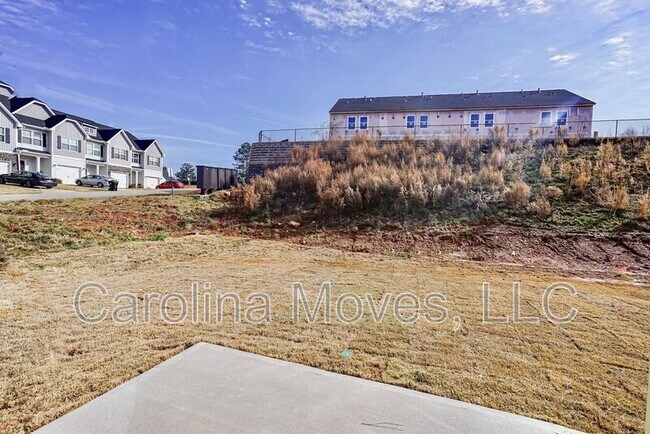 Building Photo - 203 Stone Fruit Ct
