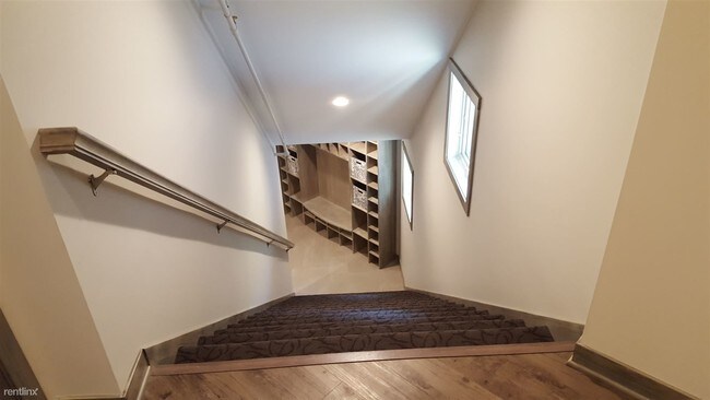 Building Photo - 8 br, 5 bath Condo - 2225 S Shore Dr Harbo...