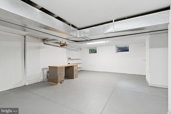 Building Photo - 217 Glenn Rd