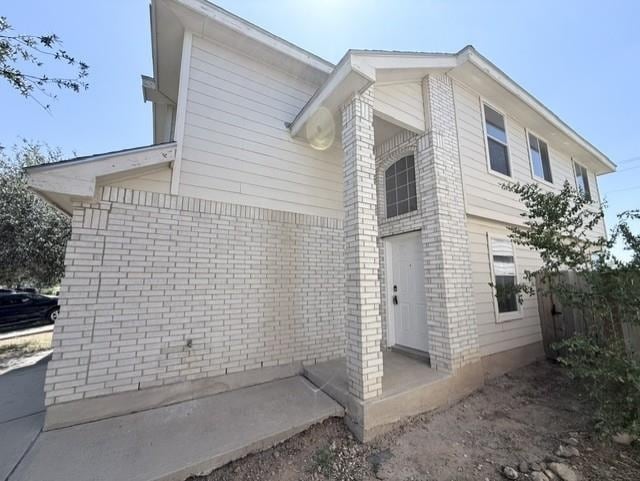 Building Photo - 17525 Rock Port Rd
