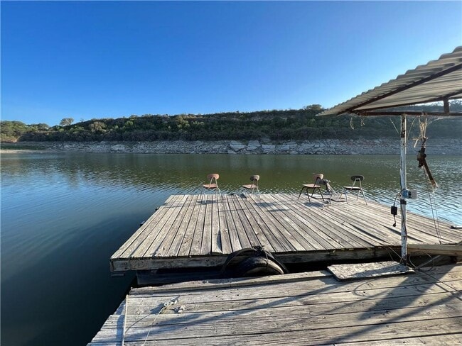 Building Photo - 1345 Lakeshore Dr