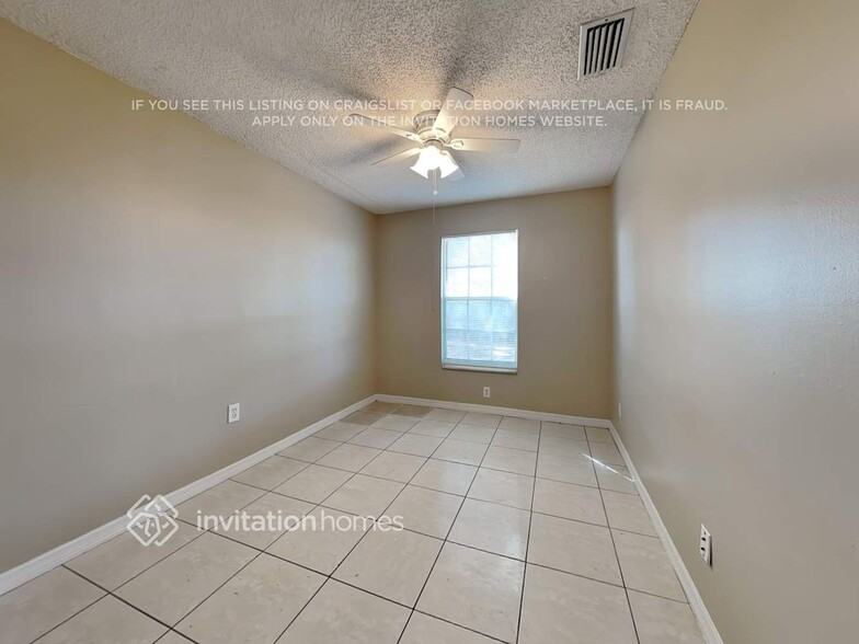 Building Photo - 2431 SW 87th Terrace