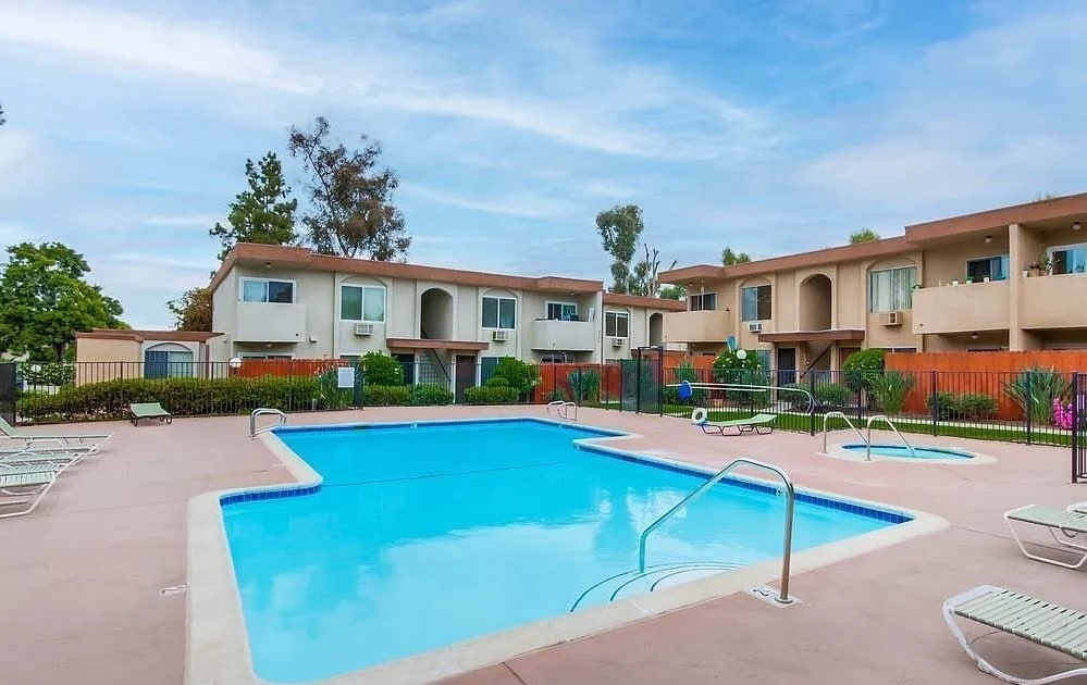 Building Photo - 9522 Carroll Canyon Rd