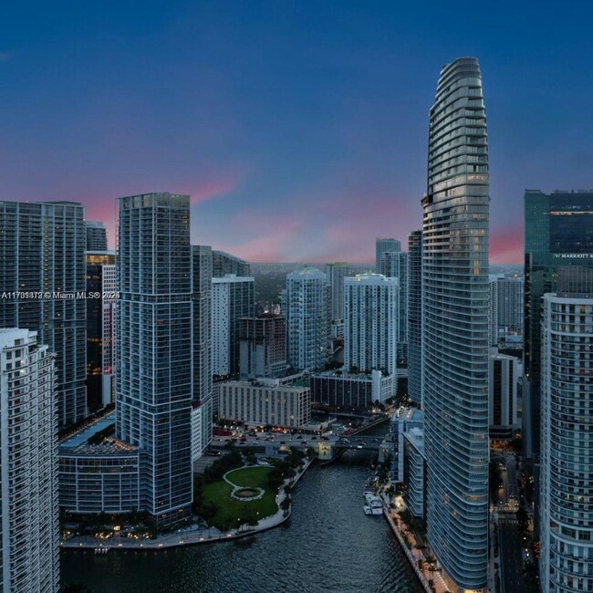 Building Photo - 300 Biscayne Blvd Way