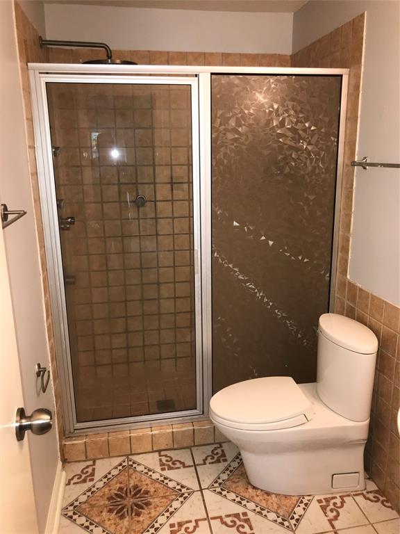 Building Photo - 7400 Bellerive Dr