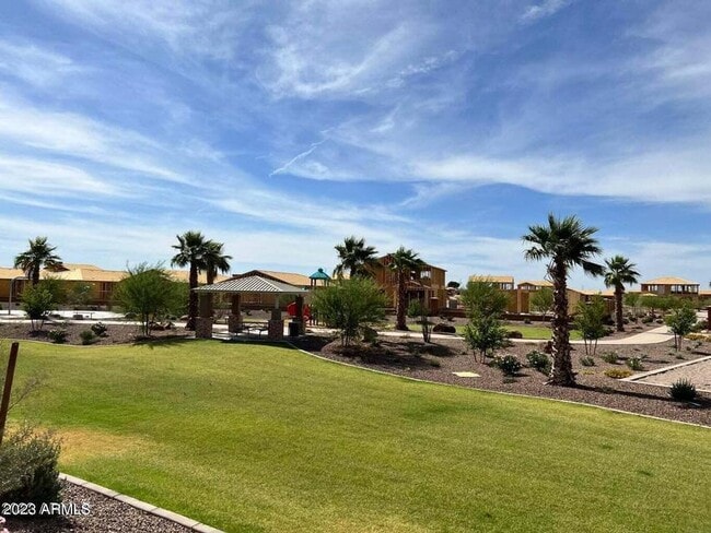 Building Photo - 2055 E Brooklyn Dr