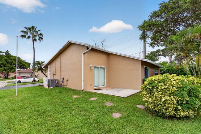 Building Photo - 7516 NW 88th Terrace