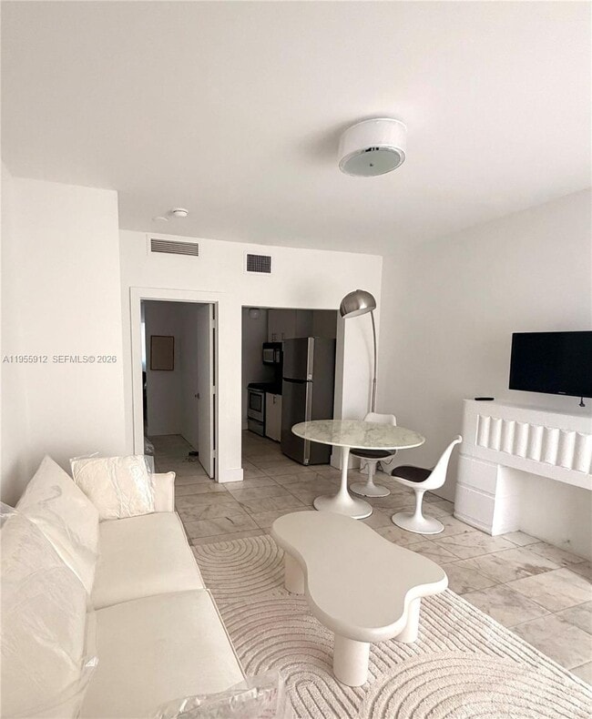 Building Photo - 801 8th St