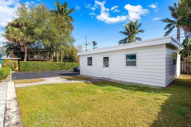 Building Photo - 908 Prosperity Farms Rd