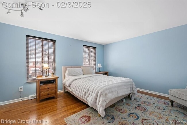 Building Photo - 4811 Mansfield Ave