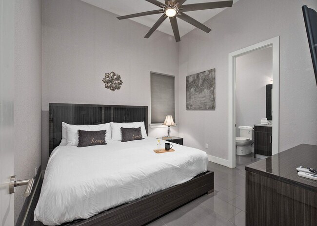 Building Photo - 748 Desert Mountain Ct