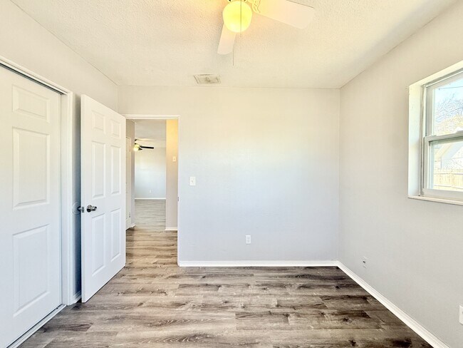 Building Photo - 5396 68th Way N