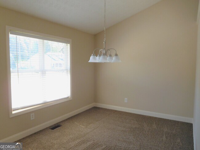 Building Photo - 3202 Keenly Ives Ct NE